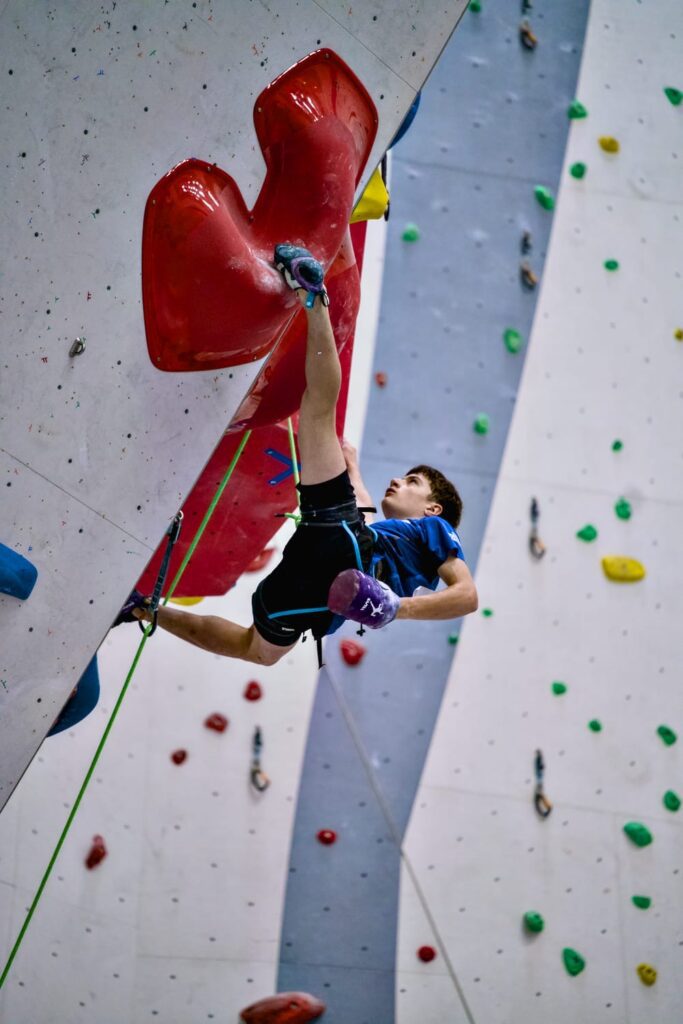 Club d’escalade à Fontaine – jeunes en compétition