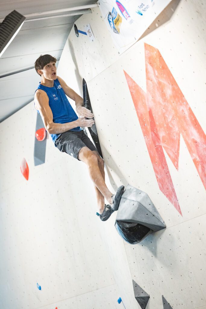Camille lors saison internationale escalade DVE